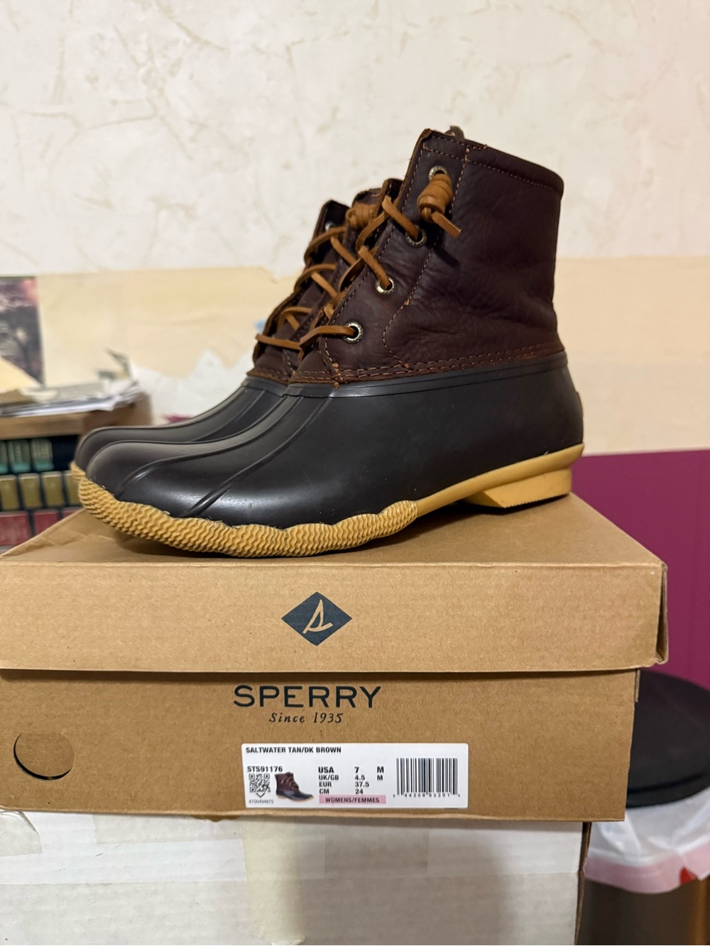 Sperry Men's Waterproof Brown Leather & Black Rubber Duck Boots with Tan Outsole
